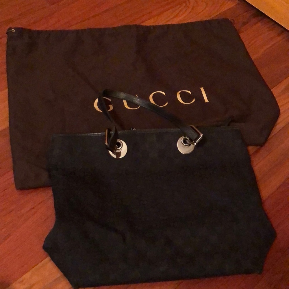 Authentic guaranteed black Gucci tote